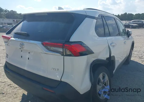 2025 Toyota Rav4 Xle z USA, uszkodzony, nr VIN 2T3W1RFV6SC308658